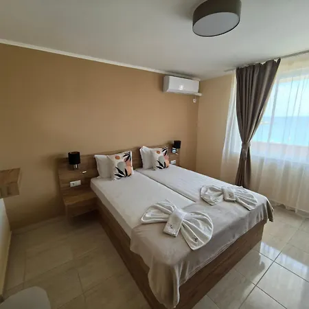 Family Alfa فندق سوزوبول